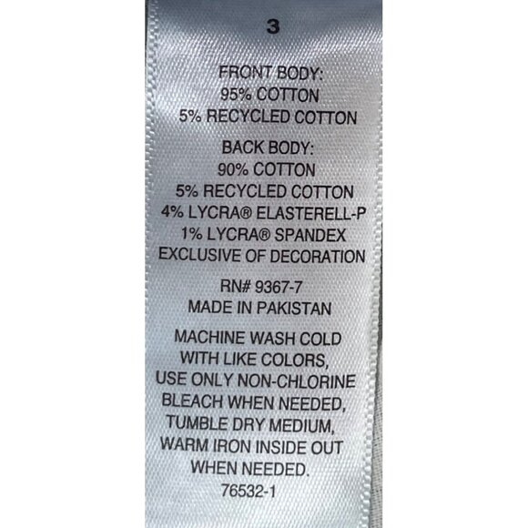 Arizona Jean Co. Juniors Size 3 Vintage Comfort Mom Shorts With 3" Inseam - Picture 11 of 11